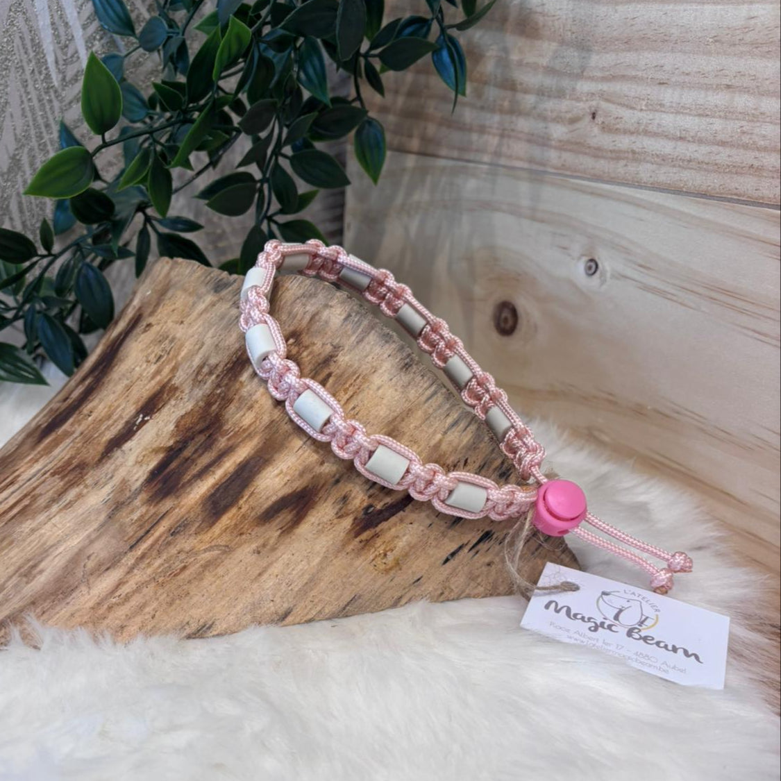 Collier anti-tiques naturel - Rose clair
